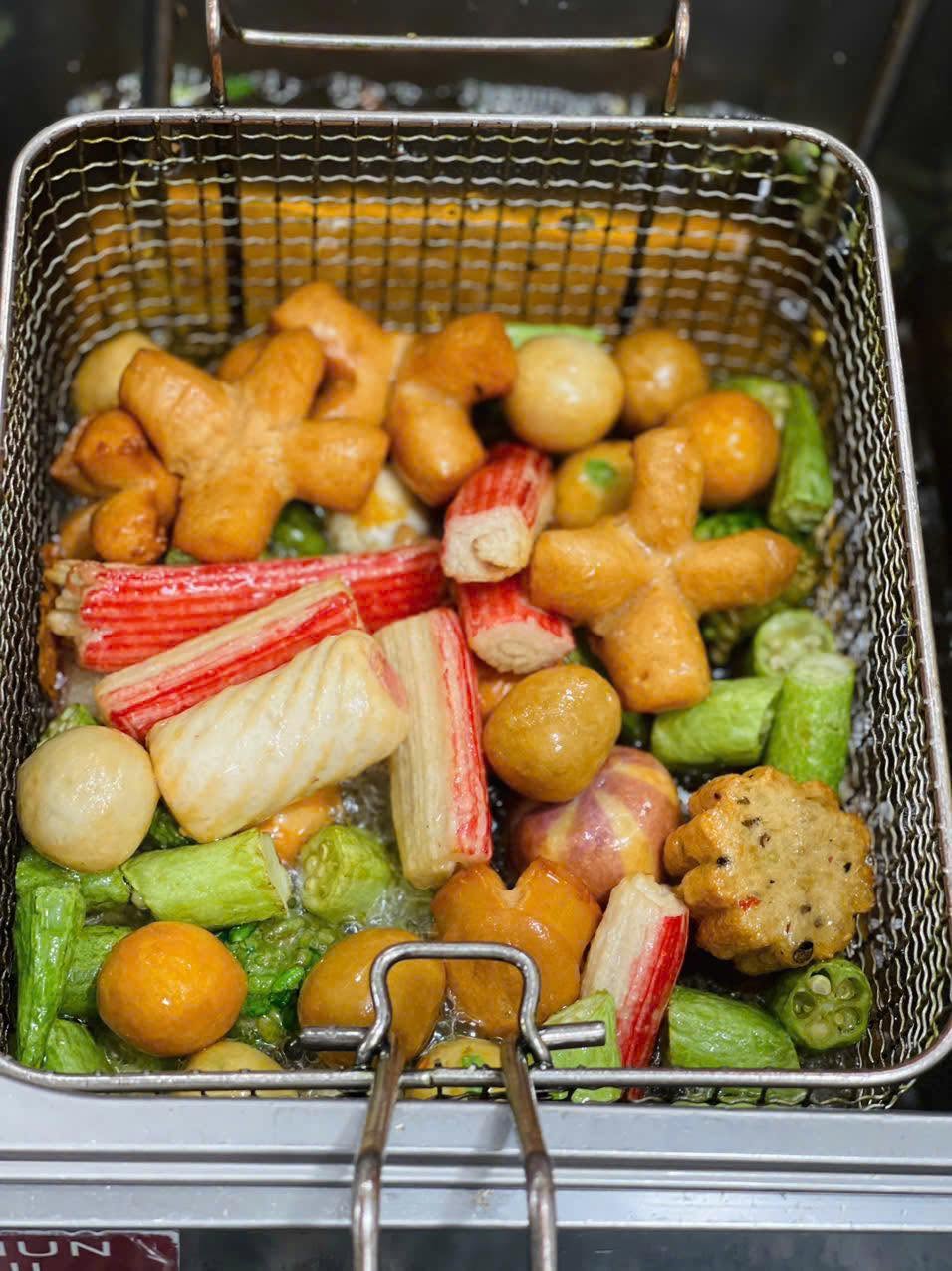 Combo chiên ăn kèm chè